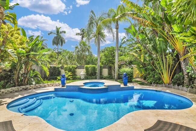 Building Photo - 753 Villa Portofino Cir