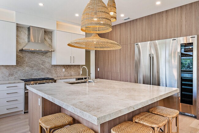 Building Photo - 310 Edmor Rd