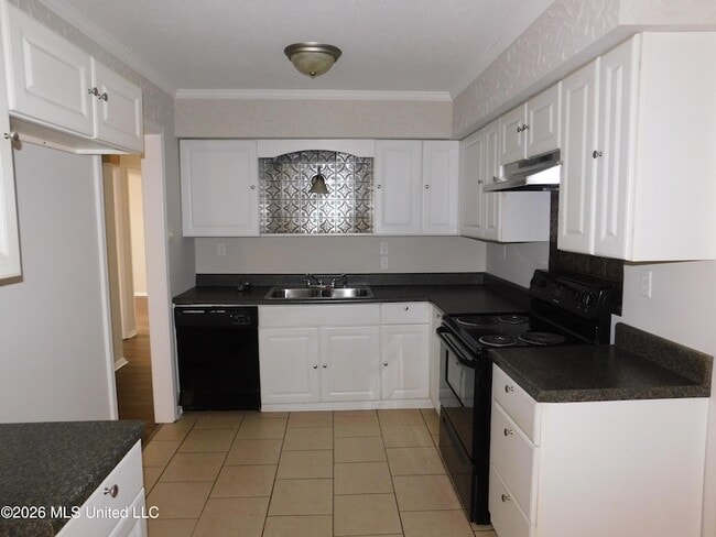 Building Photo - 1926 Dorchester Dr