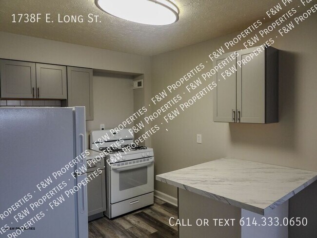 Building Photo - 1738 E Long St