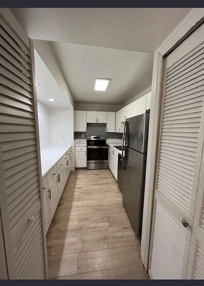 Building Photo - 14749 SW 82nd Ter