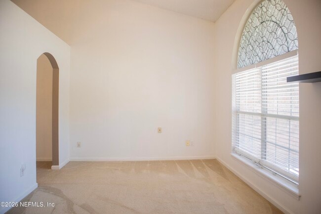 Building Photo - 2034 Belhaven Dr