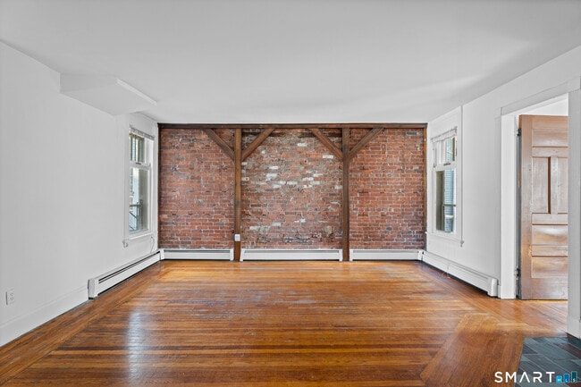 Building Photo - 251 Lawrence St