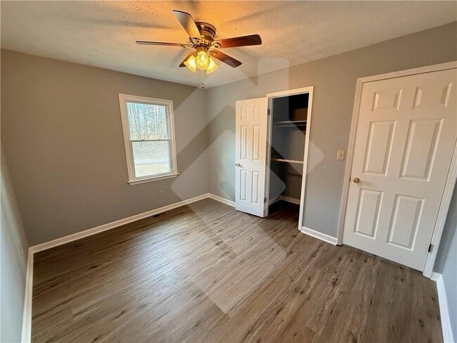 Building Photo - 4502 Alder Ln