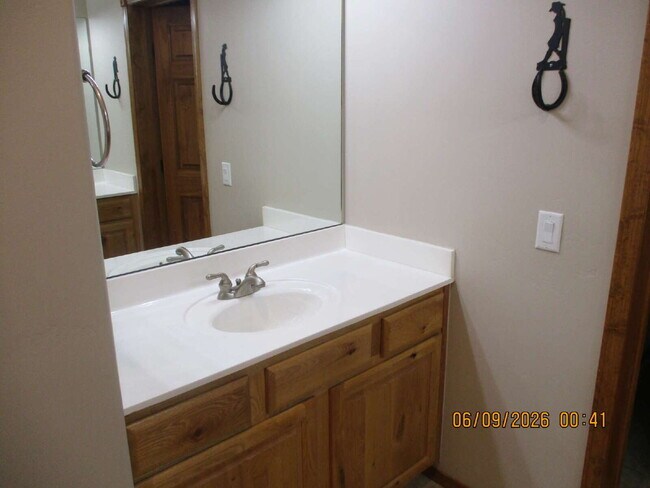 Building Photo - 1561 Mustang Run