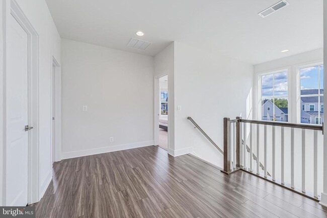 Building Photo - 23765 Fairfield Knl Ct
