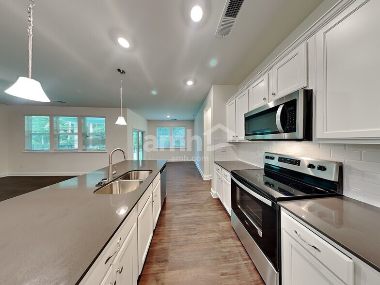 Building Photo - 7405 Garrett Ct