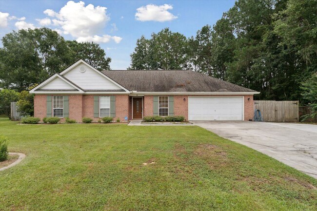 Building Photo - $500 RENT CREDIT | MOVE-IN READY! (Pet Friendly)