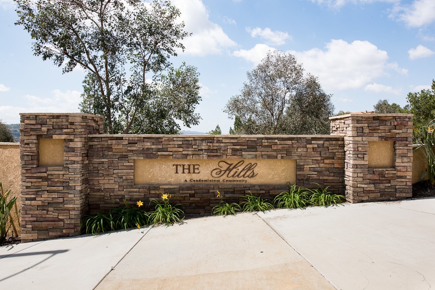 Commnunity - 5265 Box Canyon Ct