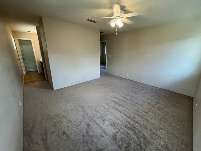 Building Photo - Ewa Beach (Montecito) - Must see!! 4 bedro...