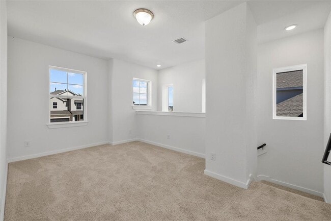 Building Photo - 176 Alicante Ln
