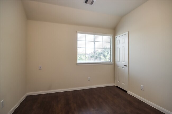 Building Photo - 13022 Ristina Cir
