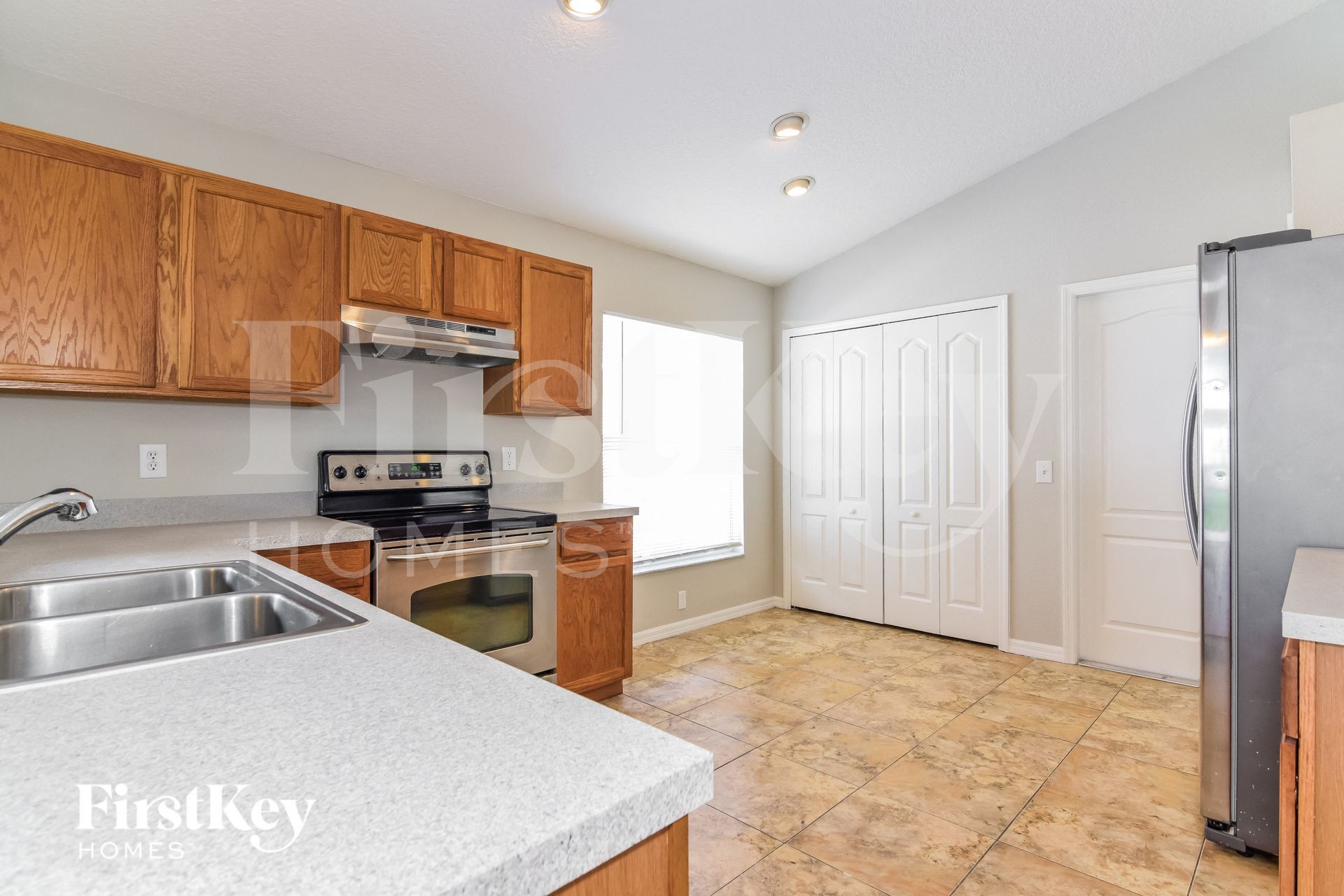 Building Photo - 6931 Waterbrook Ct