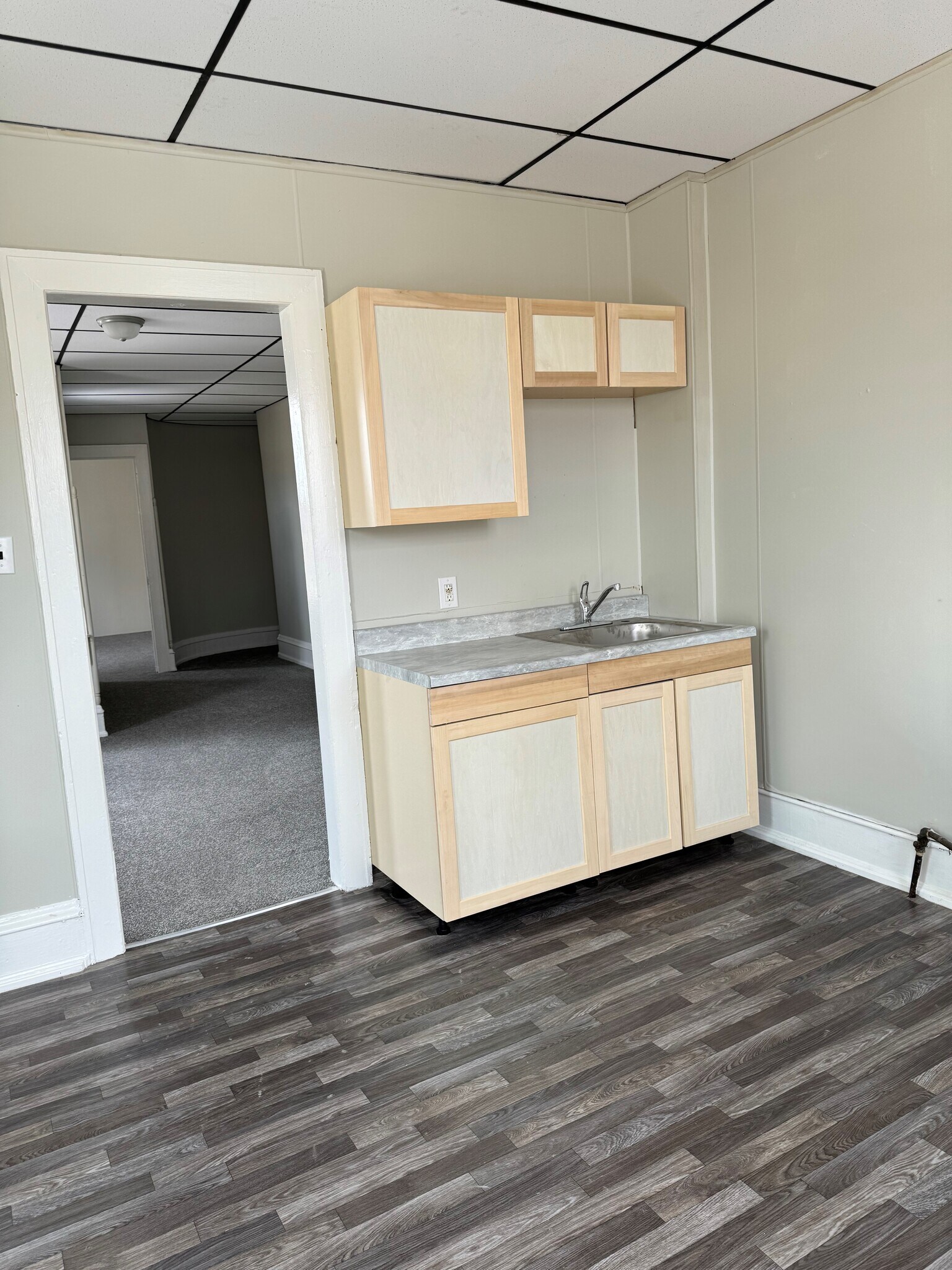 Building Photo - 303 Penn St