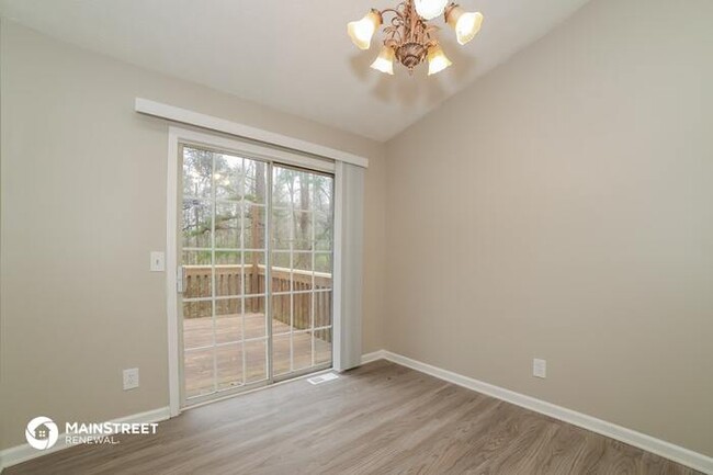 Building Photo - 124 Emerald Pines Dr, Dallas, GA 30157