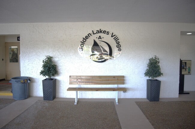 Building Photo - 198 Lake Evelyn Dr