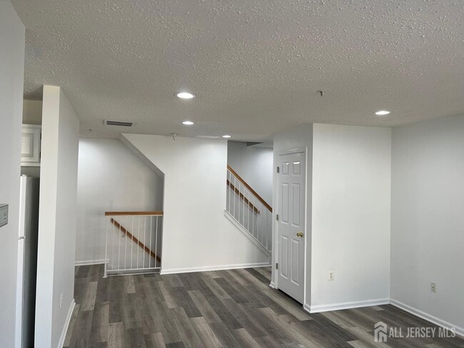 Building Photo - 41 Prestwick Way