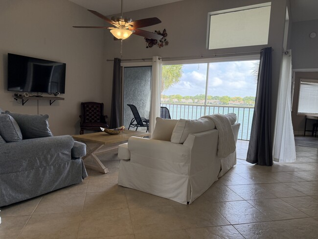 Building Photo - 2571 Citrus Lake Dr