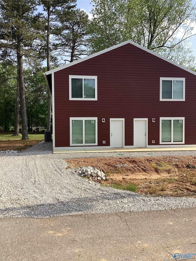 Primary Photo - 110 Lacy Ln