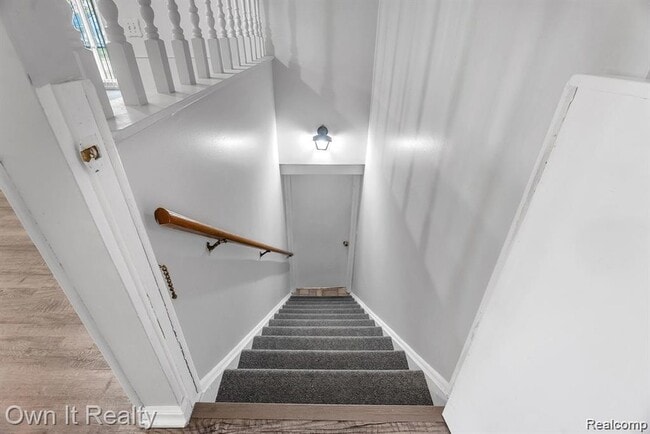 Building Photo - 20195 River Oaks Dr