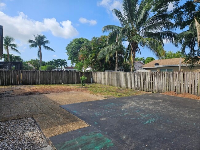 Building Photo - 22687 SW 53rd Ave