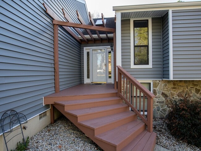 Building Photo - Move in ready 3 bedroom home