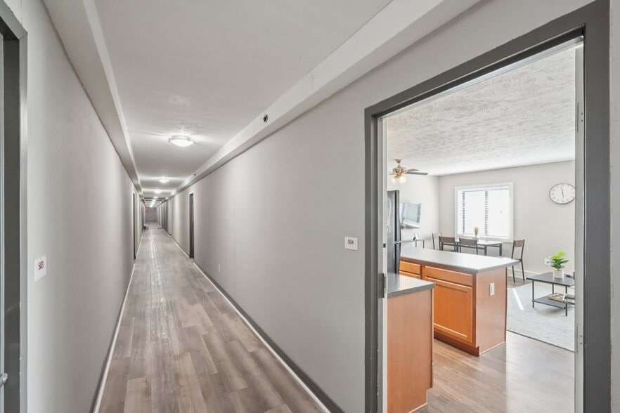 Building Photo - 1150 N White River Pkwy Dr W