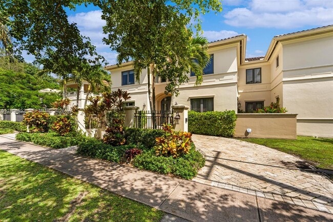 Building Photo - 2715 Cordova St