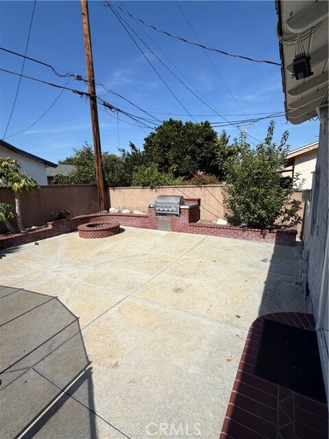 Building Photo - 7071 Santa Paula Cir