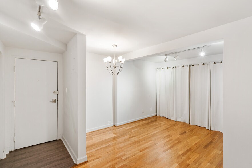 Living room - 1332 15th Street NW