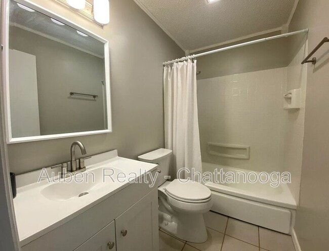 Building Photo - 545 Acorn Ct