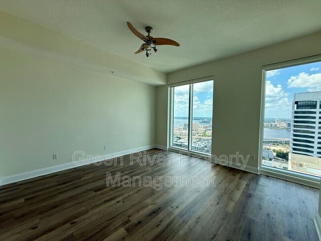 Building Photo - 1431 Riverplace Blvd