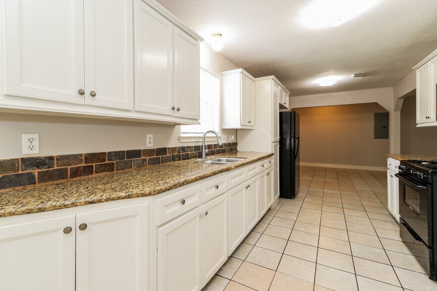 Building Photo - 3035 Cinnamon Glen Dr
