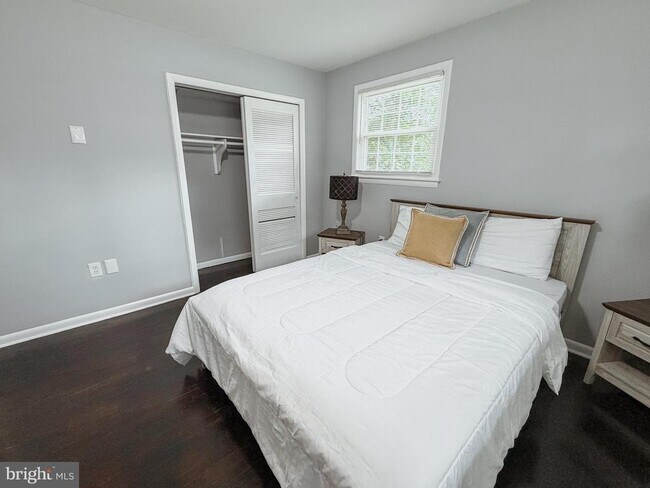 Building Photo - 9222 Limestone Pl