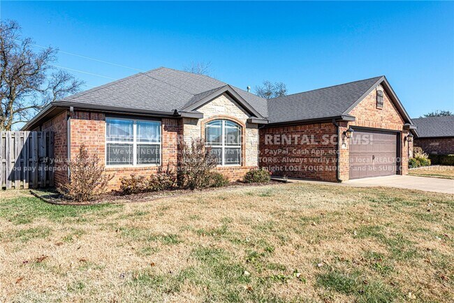 Building Photo - 3705 W Amour Dr