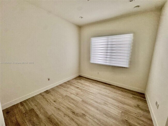 Building Photo - 8143 NW 45th St