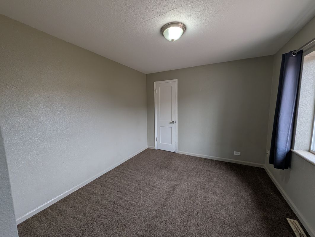 Building Photo - 1537 Uinta St