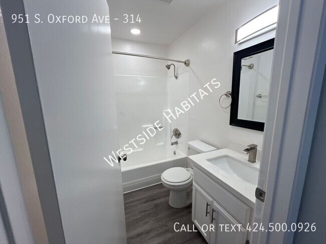 Building Photo - 951 Oxford Ave