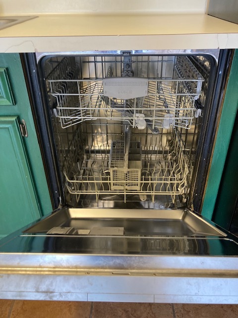 Dishwasher - 5326 Sleepy Hollow Dr