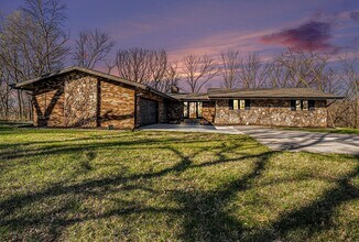 Building Photo - Beautiful Home in Ponca Hills