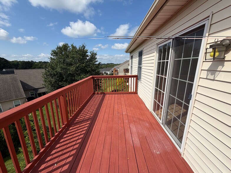 Building Photo - 43 Knollwood Rd