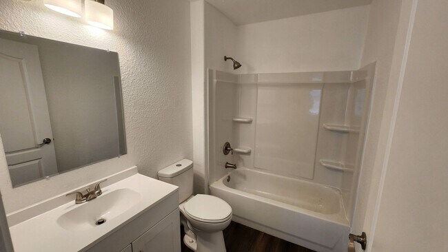 Building Photo - Charming 3bd, 2 ba Home for Rent in Arroya Vista Subdivision