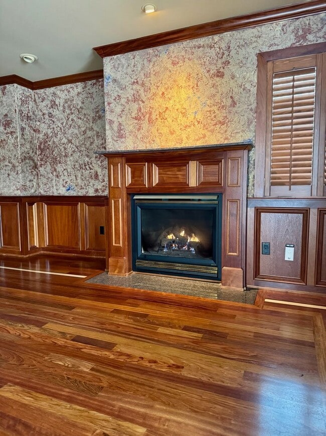 Building Photo - HUGE Custom-Designed Dream Home bordering ...