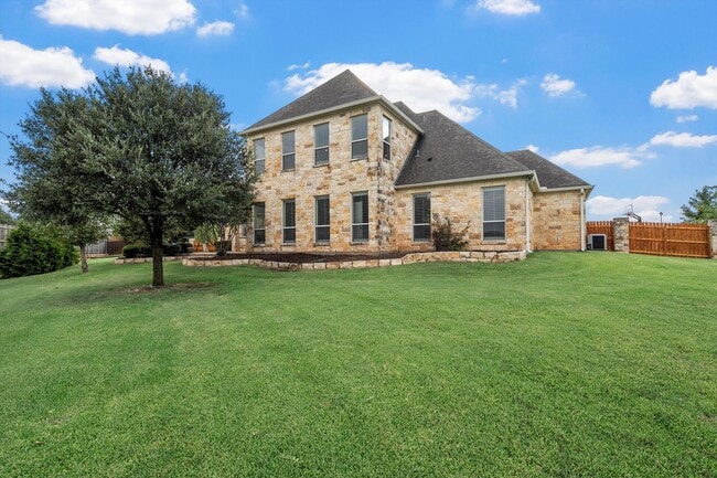 Building Photo - 7030 Flagstone Cir