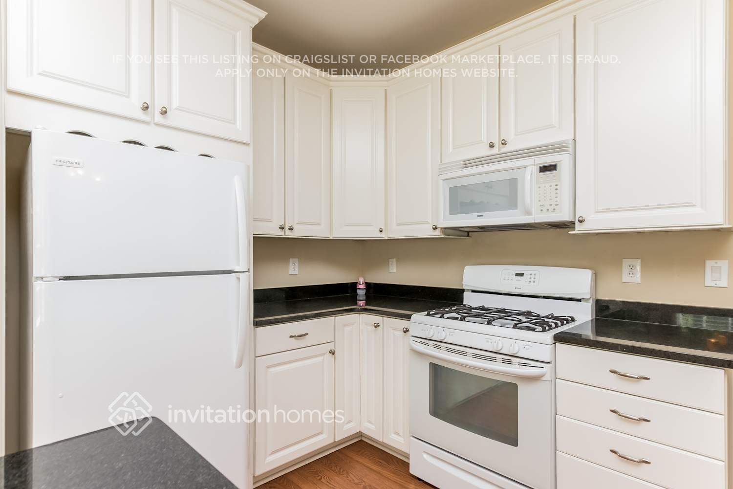 Building Photo - 7102 Big Woods Dr