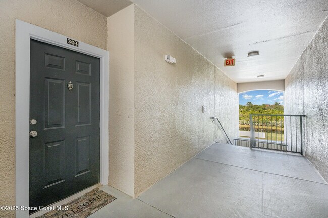 Building Photo - 1747 Sophias Dr