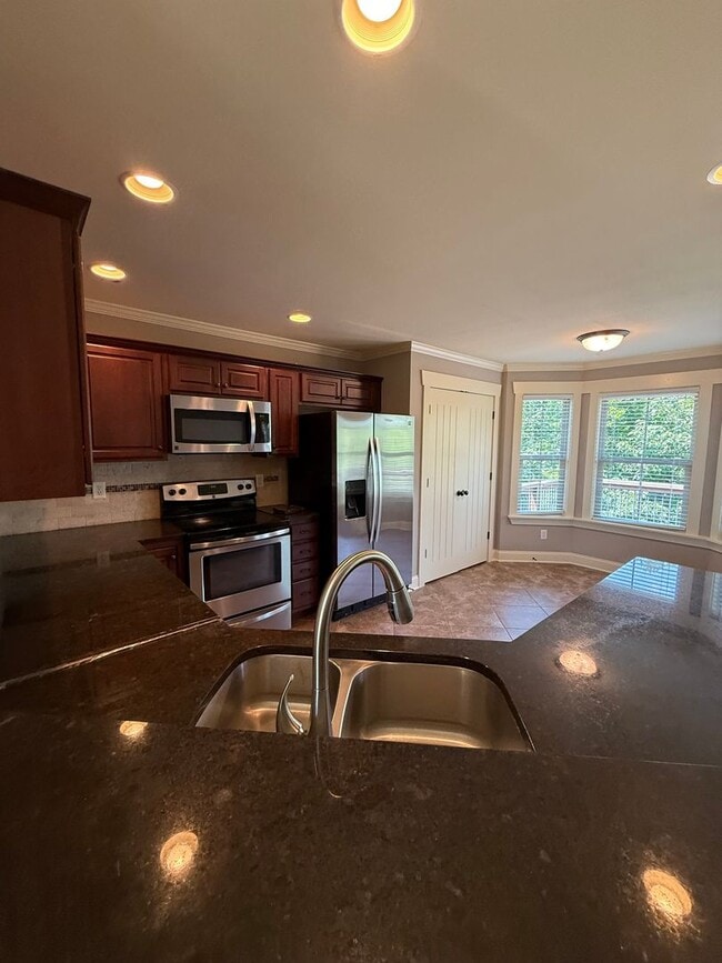 Building Photo - Soddy Daisy Rental Available with Full Bas...