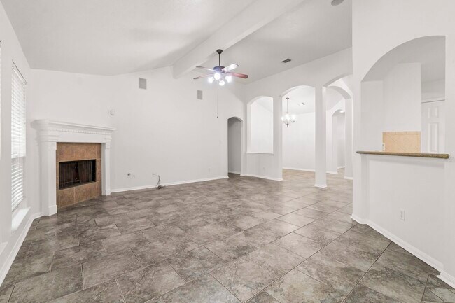 Building Photo - 255 Genesee Ridge Ct
