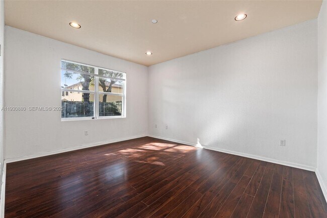 Building Photo - 3448 NE 1st St