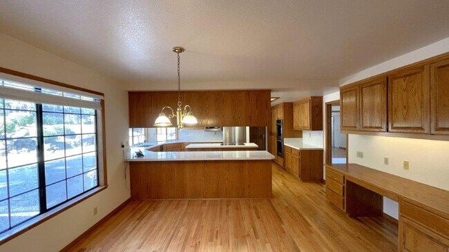 Building Photo - Walnut Creek Northgate neighborhood! Beaut...